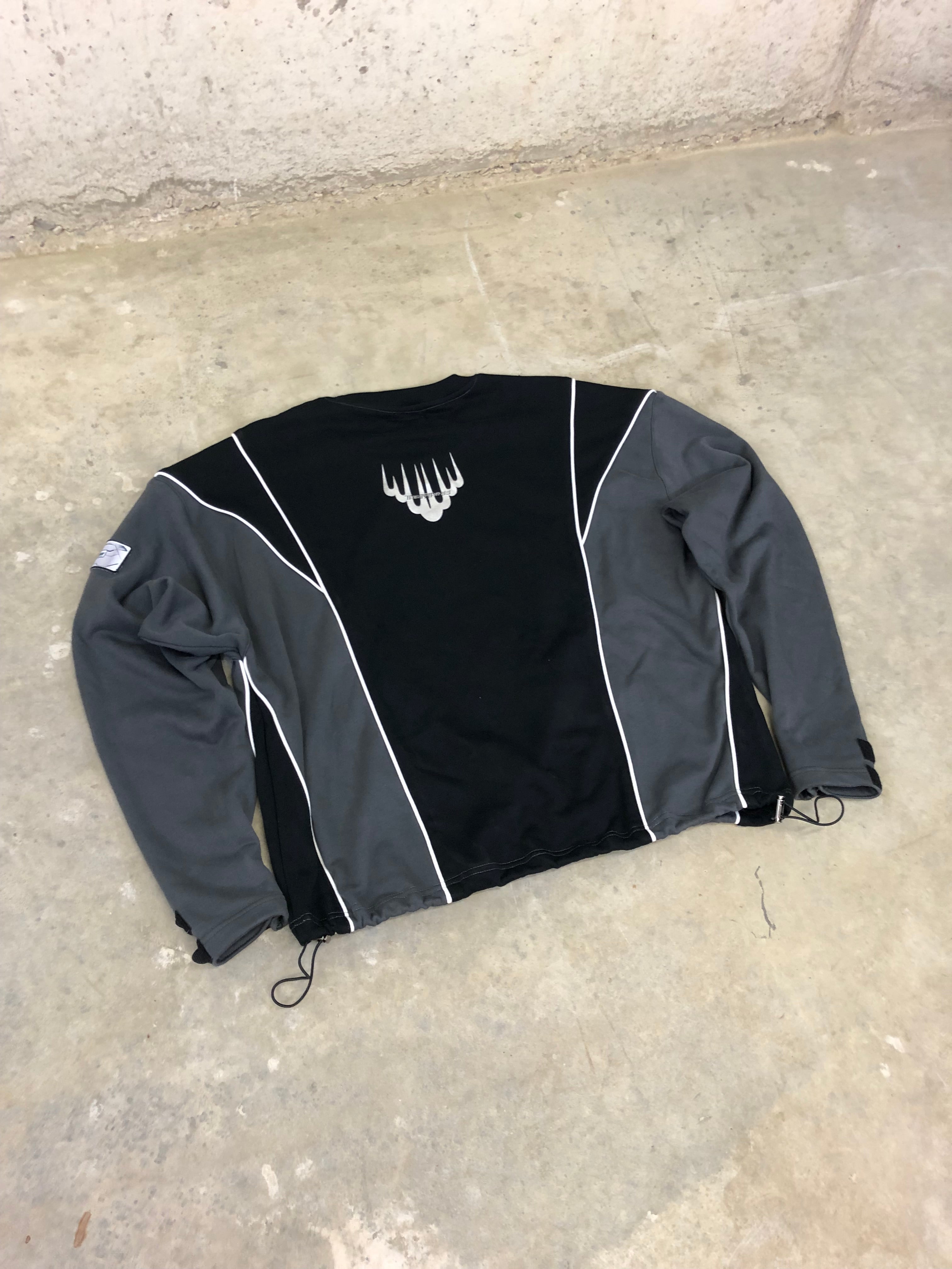 PANEL CREWNECK